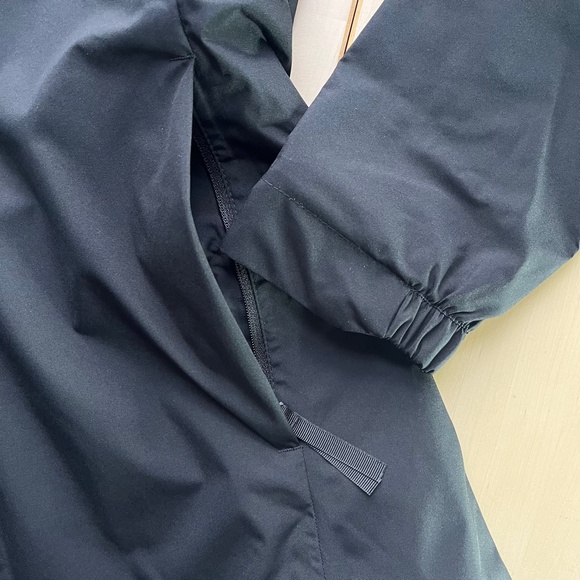 Adidas RainReady Jacket in black - NWT - Picture 4 of 11